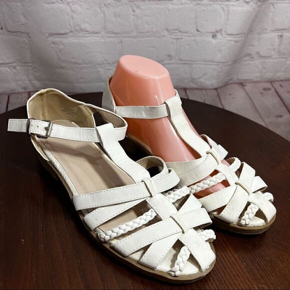 7 ASOS white sandals guc - Picture 1 of 12
